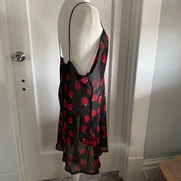 Gilligan & O'Malley Y2K sheer black chemise slip with red flowers, size XL - Picture 2 of 8